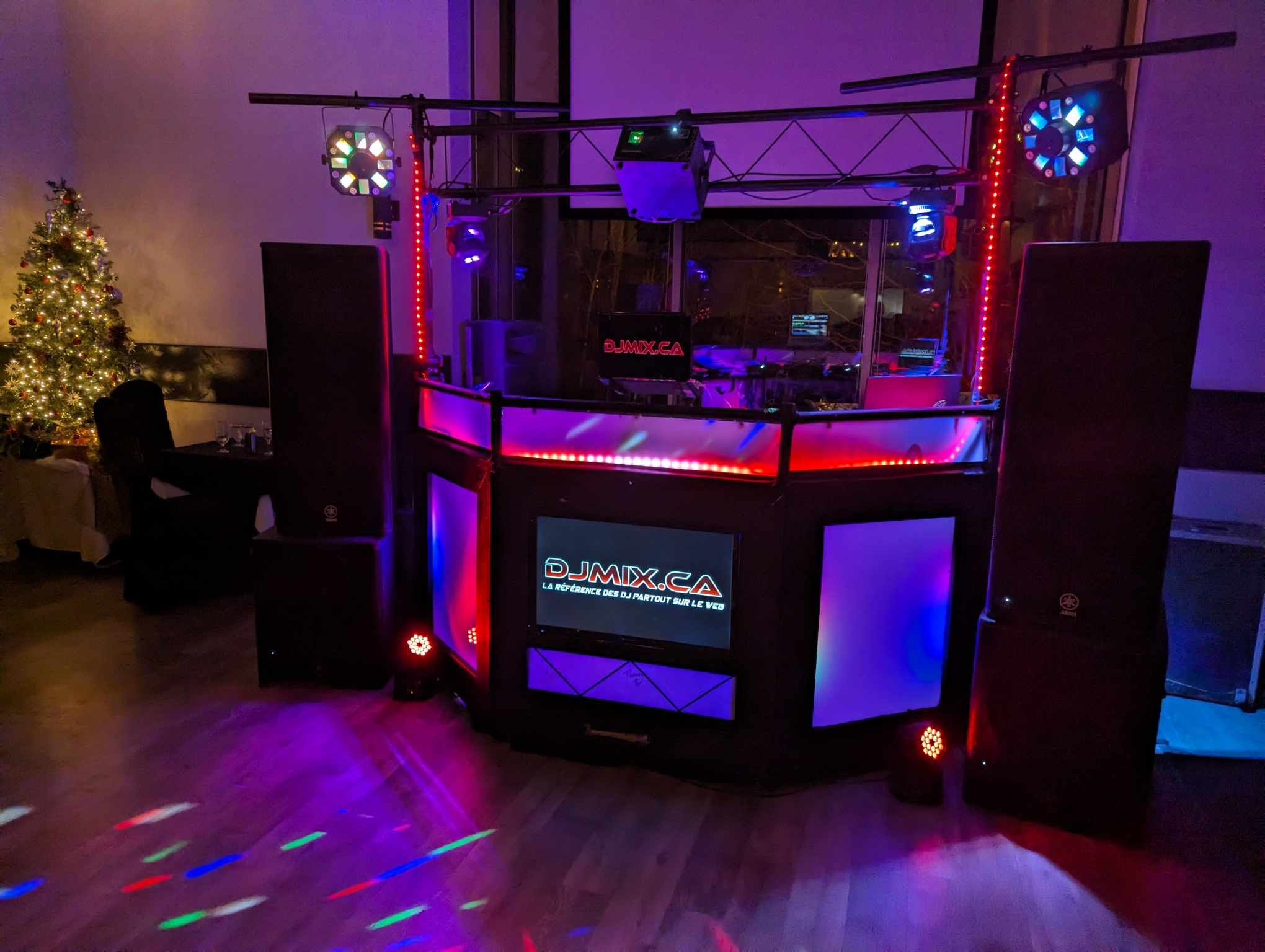 Booth de DJ intérieur en plexiglass